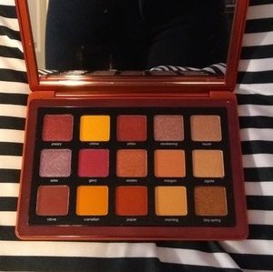 Natasha Denona Sunrise eyeshadow palette